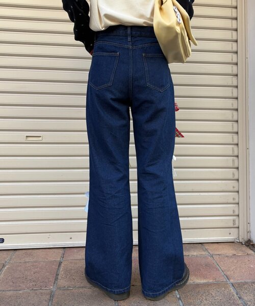 CIAOPANIC TYPY（チャオパニックティピー）の「【HELLO.SANFRANCISCO/ハローサンフランシスコ】カラフルリボンフレアデニム（デニムパンツ・レディース・ブルー/サックスブルー・SMALL/MEDIUM）」の7枚目の写真