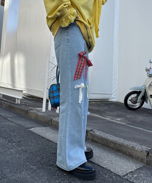 CIAOPANIC TYPY（チャオパニックティピー）の「【HELLO.SANFRANCISCO/ハローサンフランシスコ】カラフルリボンフレアデニム（デニムパンツ・レディース・ブルー/サックスブルー・SMALL/MEDIUM）」の14枚目の写真
