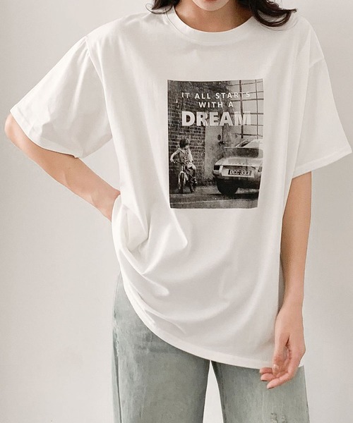 LOWO(ロワ)の「モノクログラフィックプリントTシャツ(Tシャツ/カットソー・レディース・ブラック/ホワイト/ベージュ・FREE)」の2枚目の写真