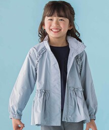 BeBe Petits Pois Vert（ベベプチポワヴェール）の「【店舗限定】タフタメッシュフリルジャケット（ナイロンジャケット）」