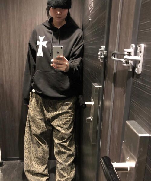 GRAVER（グレーバー）の「[ユニセックス]ドットクロス_レースフードパーカー_ブラック（パーカー・レディース・ブラック・MEDIUM/LARGE/SMALL）」の7枚目の写真