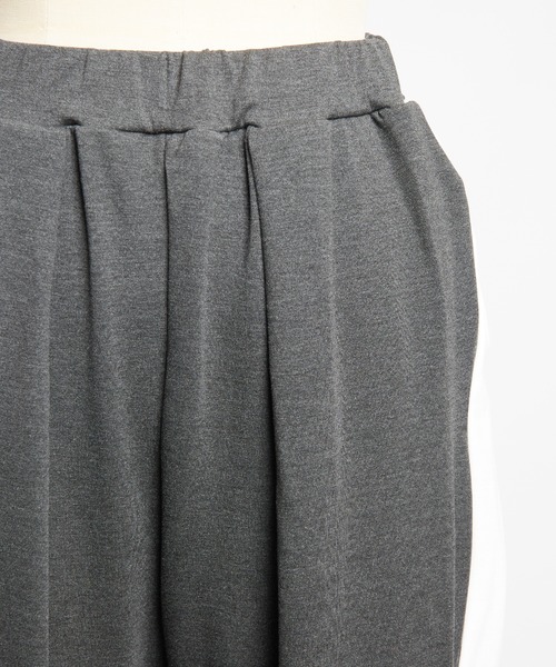 gomme(ゴム)の「ウェイブポンチパンツ(その他パンツ・レディース・チャコールグレー/ブラック・MEDIUM)」の17枚目の写真