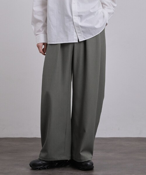 tk.TAKEO KIKUCHI（ティーケータケオキクチ）の「ディープタックスラックス（その他パンツ・メンズ・ダークグレー/ブラック・01/03/02）」の2枚目の写真