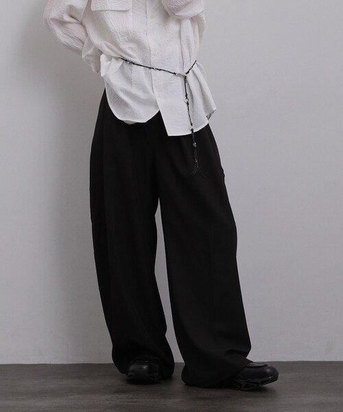 tk.TAKEO KIKUCHI（ティーケータケオキクチ）の「ディープタックスラックス（その他パンツ・メンズ・ダークグレー/ブラック・01/03/02）」の13枚目の写真