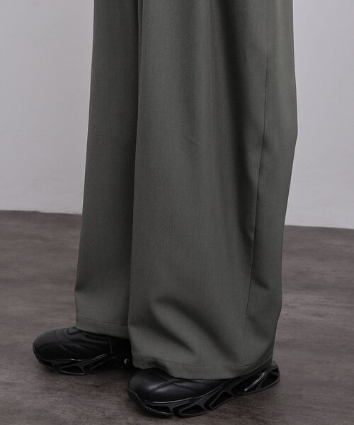 tk.TAKEO KIKUCHI（ティーケータケオキクチ）の「ディープタックスラックス（その他パンツ・メンズ・ダークグレー/ブラック・01/03/02）」の3枚目の写真
