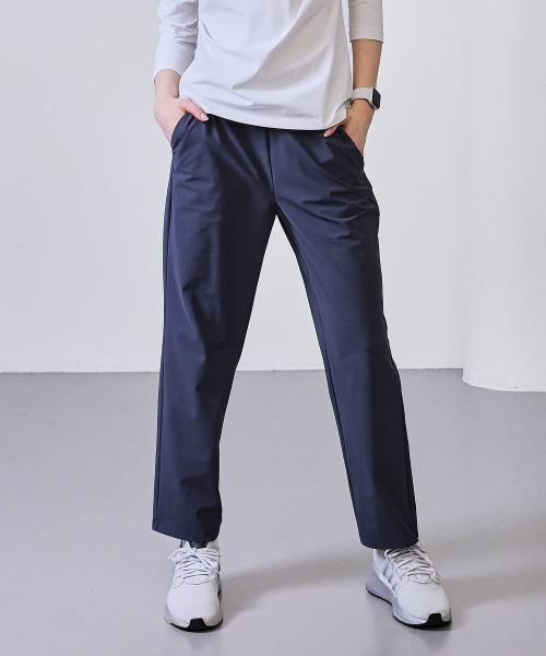 BASIC HOUSE（ベーシックハウス）の「レディース スーパー ストレッチ スパン バンディング ストレートパンツ ダークグレー（スウェットパンツ・レディース・ダークグレー・26inch/28inch/30inch/32inch）」の6枚目の写真