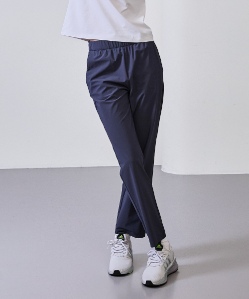 BASIC HOUSE（ベーシックハウス）の「レディース スーパー ストレッチ スパン バンディング ストレートパンツ ダークグレー（スウェットパンツ・レディース・ダークグレー・26inch/28inch/30inch/32inch）」の9枚目の写真