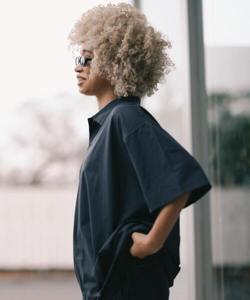 URBAN RESEARCH（アーバンリサーチ）の「Wide Dad　BREEZY TECH ポロシャツ（ポロシャツ・メンズ・ブラック/ネイビー・1/2）」の5枚目の写真