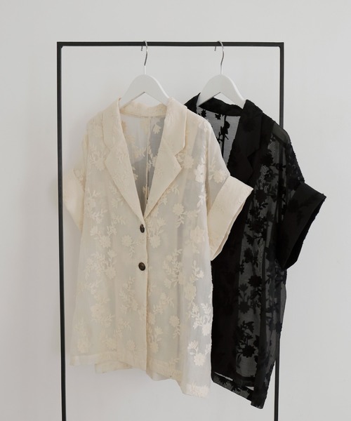 LIAN(リアン)の「フラワーエンブロイダリーハーフジャケット(テーラードジャケット・レディース・ブラック/アイボリー・FREE)」の17枚目の写真