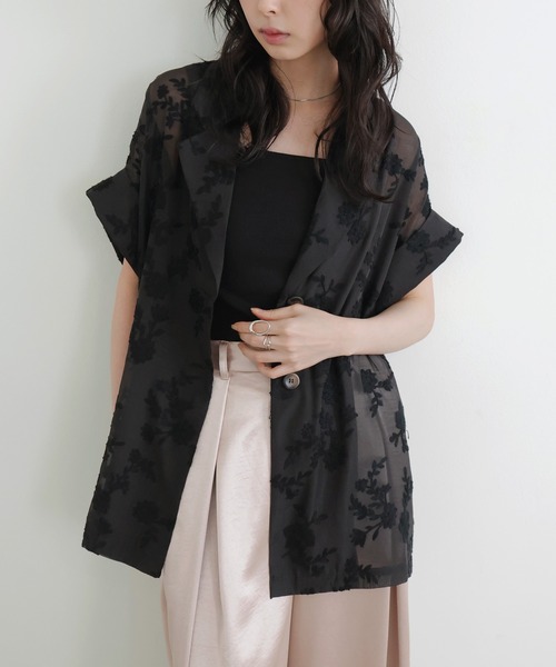 LIAN(リアン)の「フラワーエンブロイダリーハーフジャケット(テーラードジャケット・レディース・ブラック/アイボリー・FREE)」の11枚目の写真