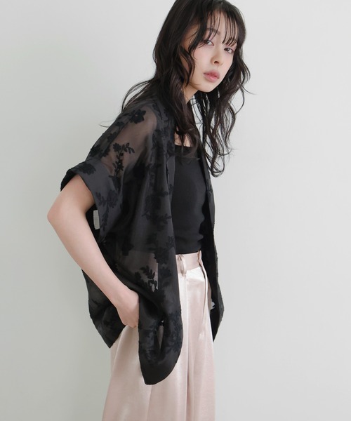 LIAN(リアン)の「フラワーエンブロイダリーハーフジャケット(テーラードジャケット・レディース・ブラック/アイボリー・FREE)」の12枚目の写真