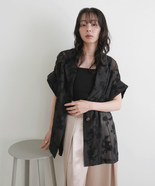 LIAN(リアン)の「フラワーエンブロイダリーハーフジャケット(テーラードジャケット・レディース・ブラック/アイボリー・FREE)」の14枚目の写真