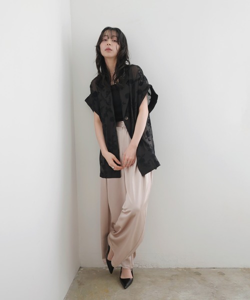 LIAN(リアン)の「フラワーエンブロイダリーハーフジャケット(テーラードジャケット・レディース・ブラック/アイボリー・FREE)」の15枚目の写真