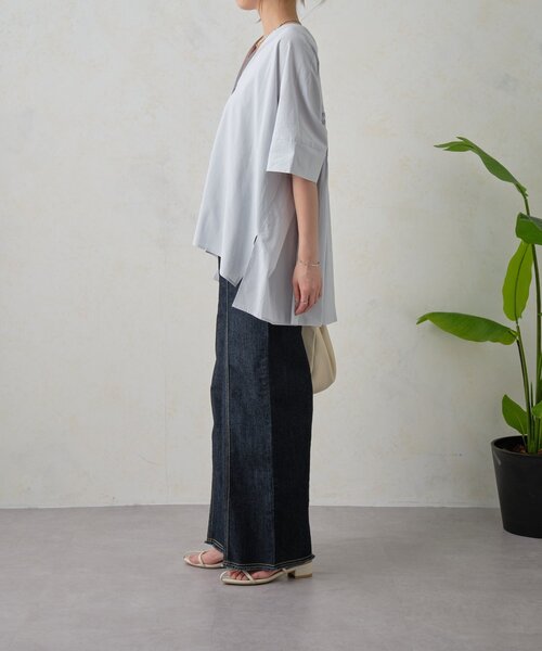 Jena espace merveilleux（ジェナ　エスパスメルヴェイユ）の「バックピンタックシャツ（シャツ/ブラウス・レディース・サックスブルー/オフホワイト/ネイビー・FREE）」の17枚目の写真