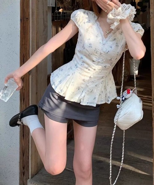 GLAMOROUS JANE(グラマラスジェーン)の「小花プリントレース半袖ブラウス(シャツ/ブラウス・レディース・ホワイト・M/L)」の13枚目の写真