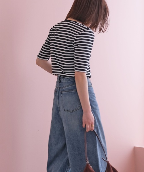 AKTE(アクテ)の「ショルダーパッドクルーネックTシャツ(Tシャツ/カットソー・レディース・ホワイト×ブラック/ブラック・FREE)」の18枚目の写真