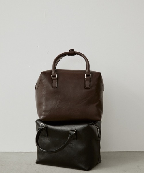 arholiday.standard(エーアールホリデースタンダード)の「2way real leather cube mini boston bag / 2wayリアルレザーキューブミニボストン(ボストンバッグ・レディース・ブラック/ブラウン・FREE)」の3枚目の写真