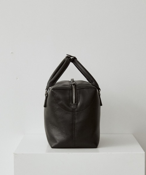 arholiday.standard(エーアールホリデースタンダード)の「2way real leather cube mini boston bag / 2wayリアルレザーキューブミニボストン(ボストンバッグ・レディース・ブラック/ブラウン・FREE)」の10枚目の写真