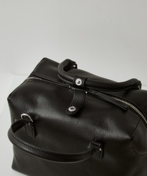 arholiday.standard(エーアールホリデースタンダード)の「2way real leather cube mini boston bag / 2wayリアルレザーキューブミニボストン(ボストンバッグ・レディース・ブラック/ブラウン・FREE)」の9枚目の写真