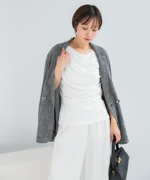 URBAN RESEARCH ROSSO WOMEN(アーバンリサーチ ロッソ)の「クールタッチ デザインドレープカットソー(Tシャツ/カットソー・レディース・オフホワイト/ネイビー/ブルー系その他・FREE)」の4枚目の写真