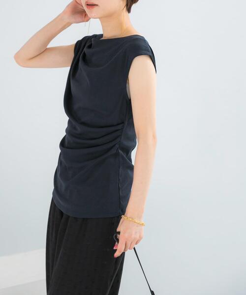 URBAN RESEARCH ROSSO WOMEN(アーバンリサーチ ロッソ)の「クールタッチ デザインドレープカットソー(Tシャツ/カットソー・レディース・オフホワイト/ネイビー/ブルー系その他・FREE)」の13枚目の写真