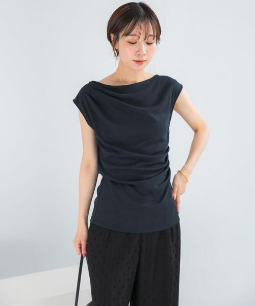 URBAN RESEARCH ROSSO WOMEN(アーバンリサーチ ロッソ)の「クールタッチ デザインドレープカットソー(Tシャツ/カットソー・レディース・オフホワイト/ネイビー/ブルー系その他・FREE)」の14枚目の写真