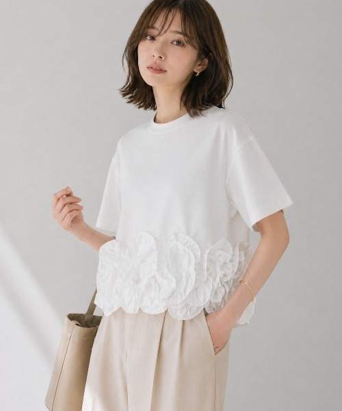Lateru（ラテル）の「ヘムラインフリル T シャツ（Tシャツ/カットソー・レディース・ホワイト/ブルー/ブラック・FREE）」の7枚目の写真