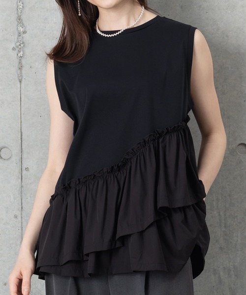 MAISONCOMFY (メゾンコンフィ)の「【接触冷感 フリルカットソー】異素材ドッキングが可愛らしい1枚(Tシャツ/カットソー・レディース・カーキ/ブラック/ホワイト・FREE)」の3枚目の写真