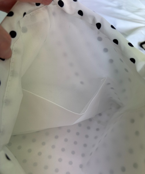 Alite cloth（アリーテクロス）の「ドットフリルナップザック（バックパック/リュック・レディース・ホワイト/ブラック・FREE）」の4枚目の写真