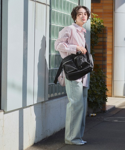 ELLEgirl(エルガール)の「ピアス付アウトポケットボディBAG(ボディバッグ/ウエストポーチ・レディース・グレー/ブラック・FREE)」の9枚目の写真