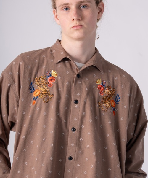 rehacer(レアセル)の「rehacer : Souvenir Dot Flower Shirts / スーベニア ドットフラワー シャツ(シャツ/ブラウス・メンズ・ブラウン/ブラック・X-LARGE/LARGE/MEDIUM/SMALL)」の13枚目の写真