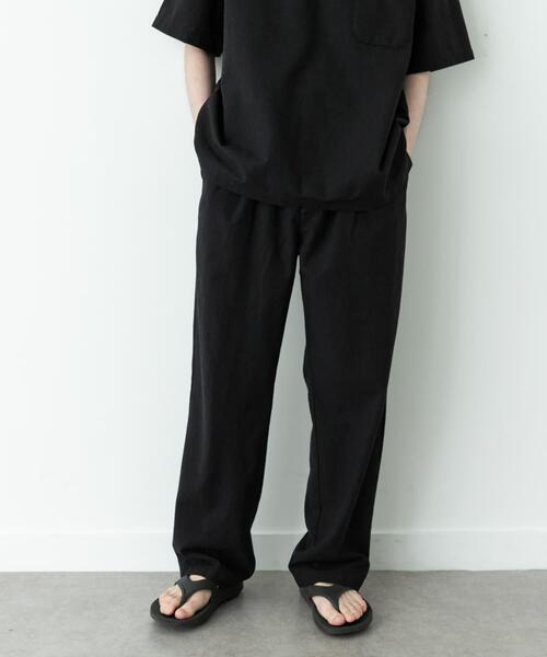 URBAN RESEARCH Sonny Label(アーバンリサーチサニーレーベル)の「接触冷感リネン混テーパードパンツ(その他パンツ・メンズ・ブラック/チャコールグレー・MEDIUM/SMALL/LARGE)」の3枚目の写真