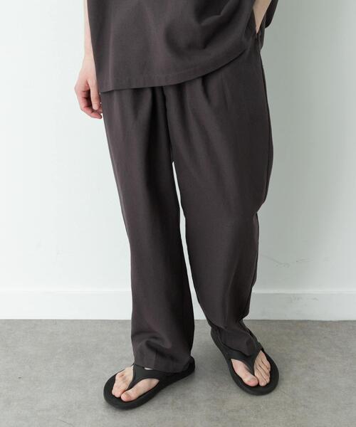 URBAN RESEARCH Sonny Label(アーバンリサーチサニーレーベル)の「接触冷感リネン混テーパードパンツ(その他パンツ・メンズ・ブラック/チャコールグレー・MEDIUM/SMALL/LARGE)」の9枚目の写真