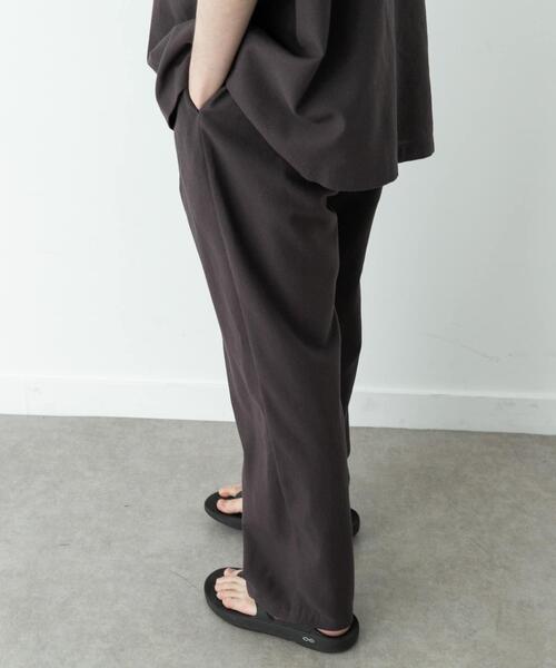 URBAN RESEARCH Sonny Label(アーバンリサーチサニーレーベル)の「接触冷感リネン混テーパードパンツ(その他パンツ・メンズ・ブラック/チャコールグレー・MEDIUM/SMALL/LARGE)」の10枚目の写真