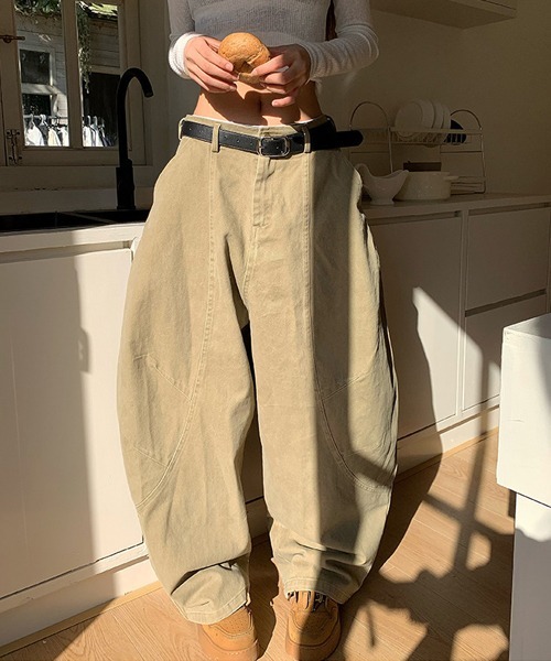Ressaca(レサーカ)の「ワイドカーブパンツ(カーゴパンツ・レディース・ベージュ/チャコール/カーキ・M/S)」の4枚目の写真
