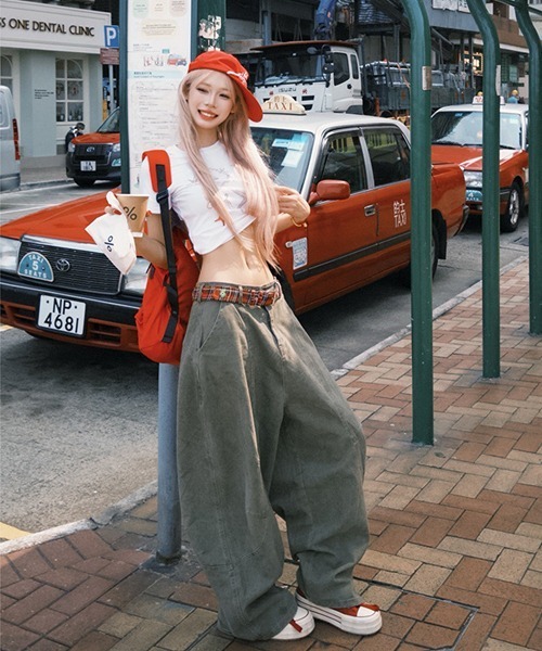 Ressaca(レサーカ)の「ワイドカーブパンツ(カーゴパンツ・レディース・ベージュ/チャコール/カーキ・M/S)」の17枚目の写真