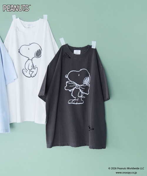 LOWRYS FARM(ローリーズファーム)の「【SNOOPY】クラッシュTシャツ(Tシャツ/カットソー・レディース・オフホワイト/チャコールグレー/ライトブルー・FREE)」の3枚目の写真
