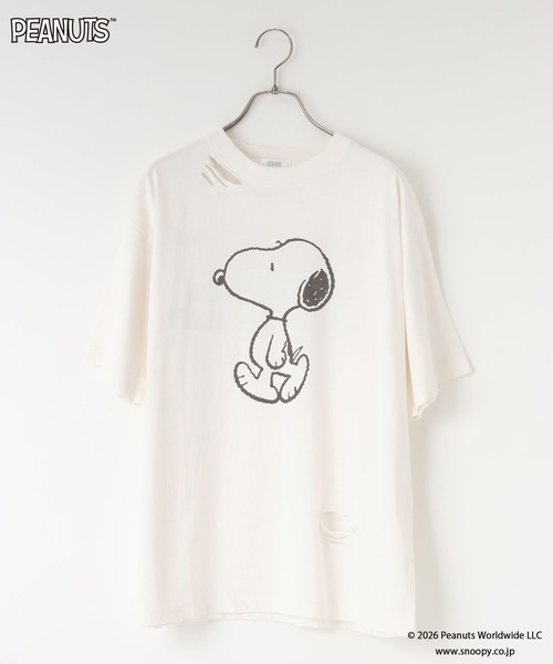 LOWRYS FARM(ローリーズファーム)の「【SNOOPY】クラッシュTシャツ(Tシャツ/カットソー・レディース・オフホワイト/チャコールグレー/ライトブルー・FREE)」の6枚目の写真