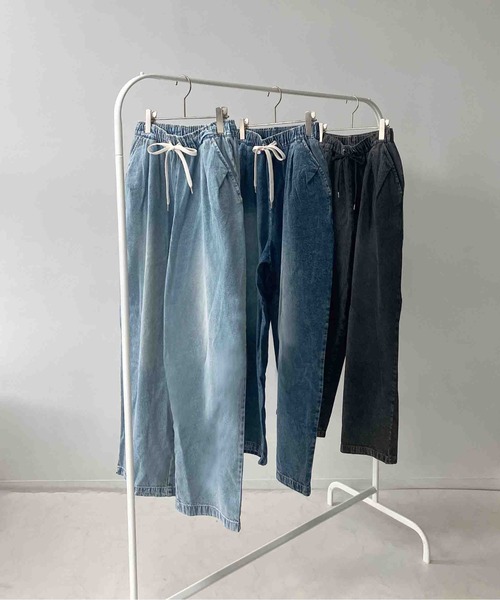 AS KNOW AS plus(アズノゥアズプラス)の「〇イージーワイド カーブデニムパンツ(デニムパンツ・レディース・サックスブルー/ブルー系/ブラック系・FREE)」の22枚目の写真