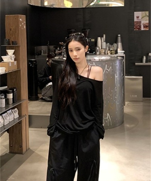 DEVICE（デバイス）の「シアー バックオープン UVカット 日焼け防止 ロンT トップス（Tシャツ/カットソー・レディース・ブラック/ホワイト・FREE）」の5枚目の写真