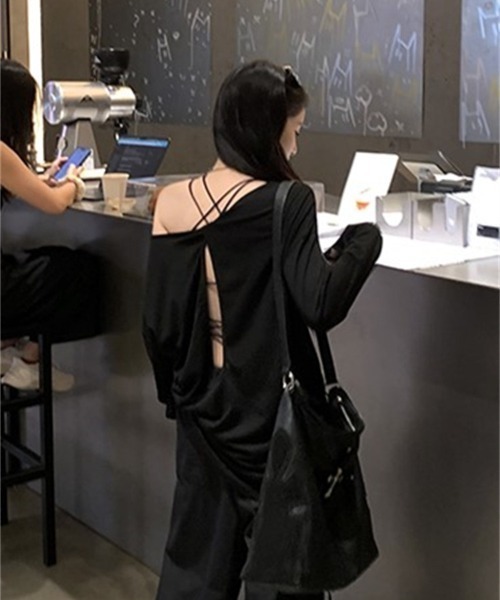 DEVICE（デバイス）の「シアー バックオープン UVカット 日焼け防止 ロンT トップス（Tシャツ/カットソー・レディース・ブラック/ホワイト・FREE）」の6枚目の写真