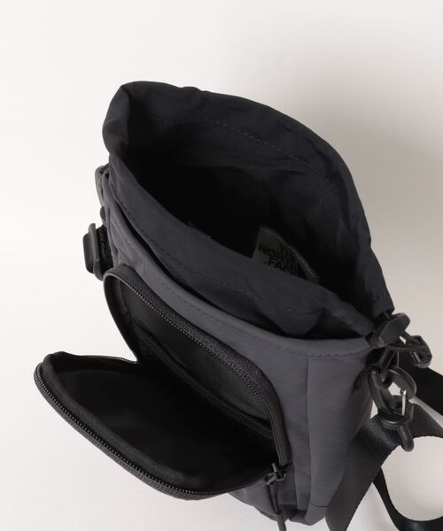 THE NORTH FACE(ザノースフェイス)の「【韓国限定・日本未入荷】THE NORTH FACE LINDEN BOTTLE CROSS BAG / ノースフェイス リンデン ボトル クロスバッグ / 巾着デザイン(ショルダーバッグ・メンズ・クリーム/ブラック/チャコールグレー・FREE)」の9枚目の写真