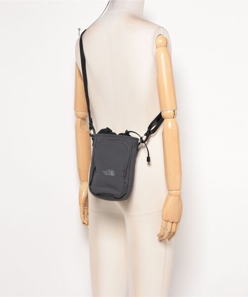 THE NORTH FACE(ザノースフェイス)の「【韓国限定・日本未入荷】THE NORTH FACE LINDEN BOTTLE CROSS BAG / ノースフェイス リンデン ボトル クロスバッグ / 巾着デザイン(ショルダーバッグ・メンズ・クリーム/ブラック/チャコールグレー・FREE)」の10枚目の写真