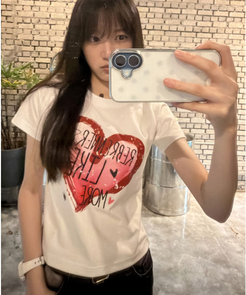 REBRENNER(リブレンナー)の「DTF ピンクハート クールコットン ウィメンズ クロップ 半袖Tシャツ ホワイト(Tシャツ/カットソー・レディース・ホワイト・SMALL/MEDIUM/LARGE)」の2枚目の写真