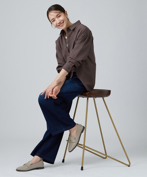 SHOO・LA・RUE（シューラルー）の「【通気性〇/S-LL/洗濯機可】大人のきちんとベーシックシャツ（シャツ/ブラウス・レディース・ブラウン系その他/オレンジ/アイボリー・01/04/03/02）」の10枚目の写真