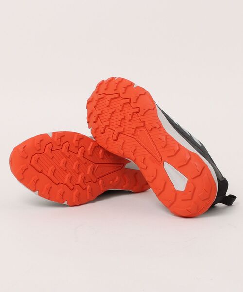 adidas（アディダス）の「《adidas》Tracefinder Trail Running（スニーカー・メンズ・ブラック系その他・26.5cm/26.0cm/25.5cm/28.0cm/27.5cm/27.0cm）」の3枚目の写真