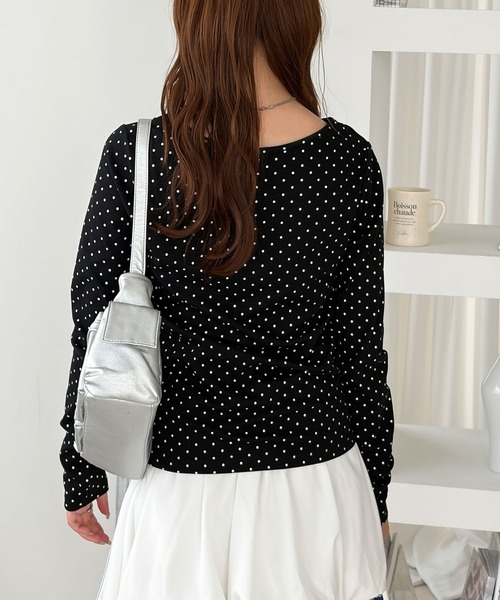 muet.(ミュエ)の「メタルプレート付アソートコンパクトトップス(Tシャツ/カットソー・レディース・グレー系その他/アイボリー/ブラック系その他・MEDIUM/LARGE)」の11枚目の写真