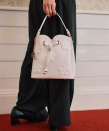 VIS（ビス）の「【MARY QUANT×VIS】デイジーハートカットバッグ（ショルダーバッグ）」