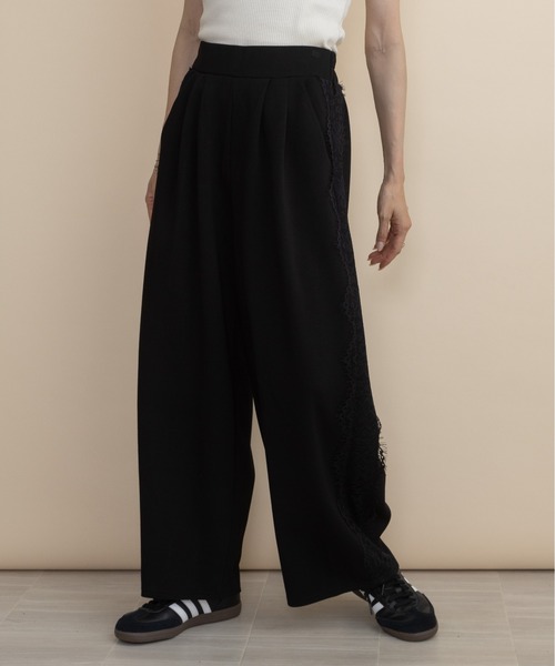 lodie(ロディ)の「【セットアップ可】サイドレース ポンチワイドパンツ(その他パンツ・レディース・ブラック/チャコールグレー・FREE)」の8枚目の写真
