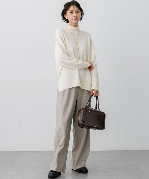 23区(ニジュウサンク)の「カシミヤブレンド ハイネック ニット(ニット/セーター・レディース・イエロー系/ホワイト系/スカイブルー系/グレー系/ダルブルー系/レッド系/ベージュ系/ワイン系・38)」の15枚目の写真